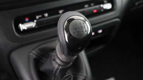 Mini Van