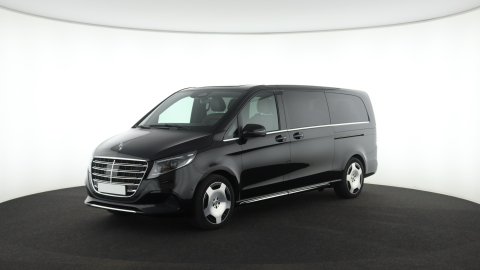 Mercedes V-Class (with driver)