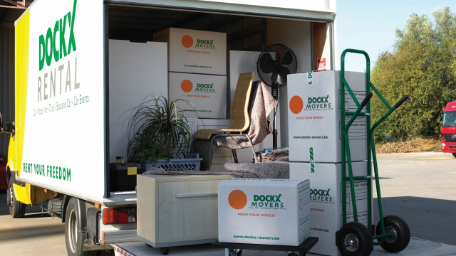 DIY move with Dockx moving vans, moving boxes, moving materials, and moving tools