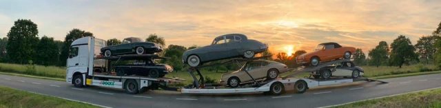 Transport Dockx oldtimers met auto transporter 