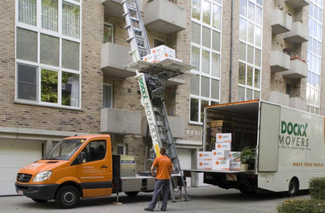 Moving with moving company Dockx Movers