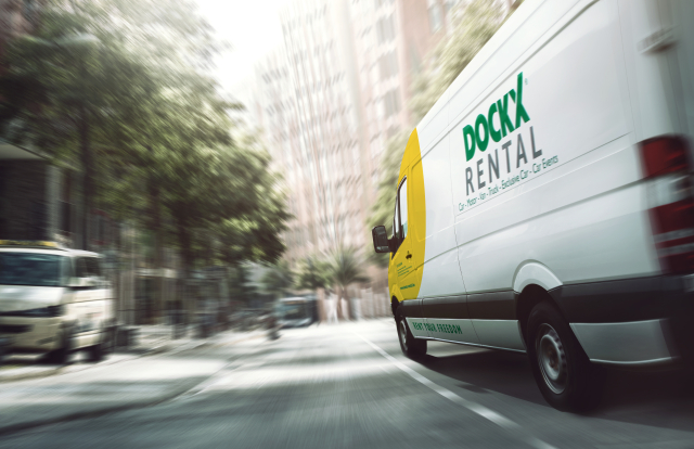 Rent a moving van with drivers license C