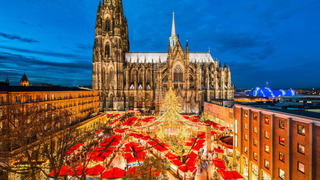 Christmas-market-Cologne
